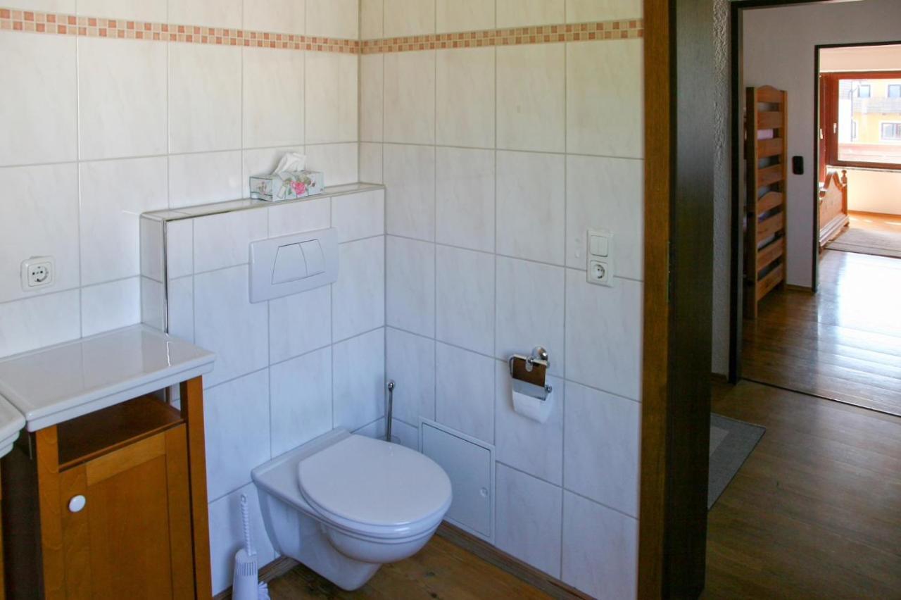 Cosy Apartment Bad Ischl In Quiet Residential Area - Newly Renovated Bagian luar foto