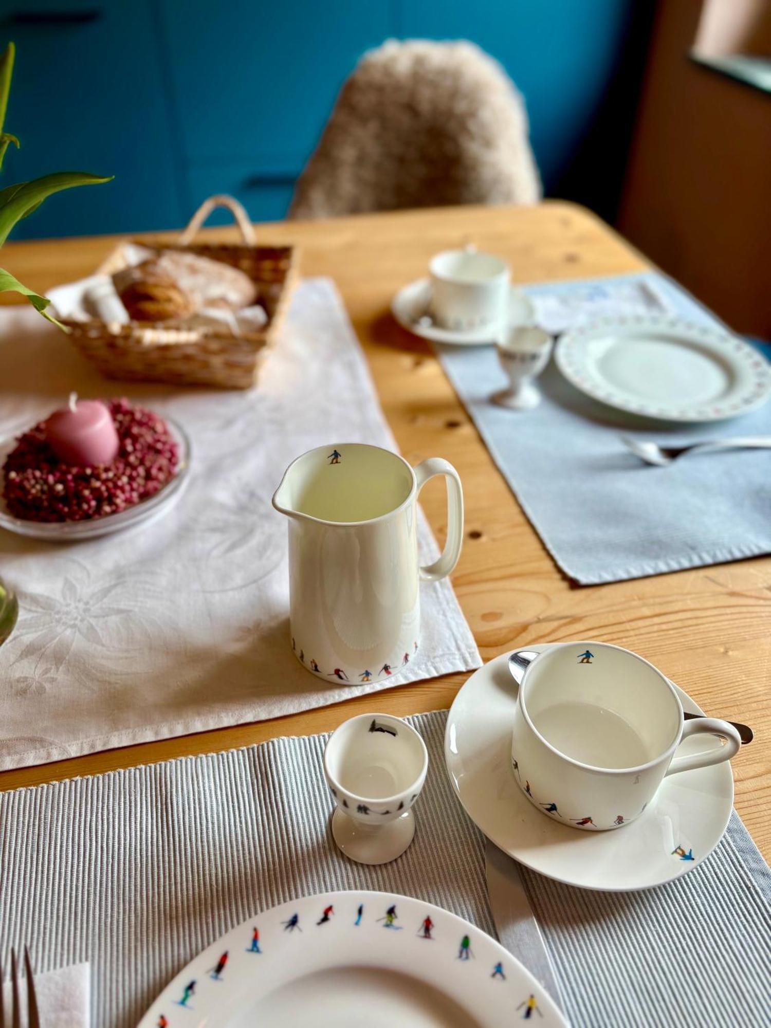 Cosy Apartment Bad Ischl In Quiet Residential Area - Newly Renovated Bagian luar foto